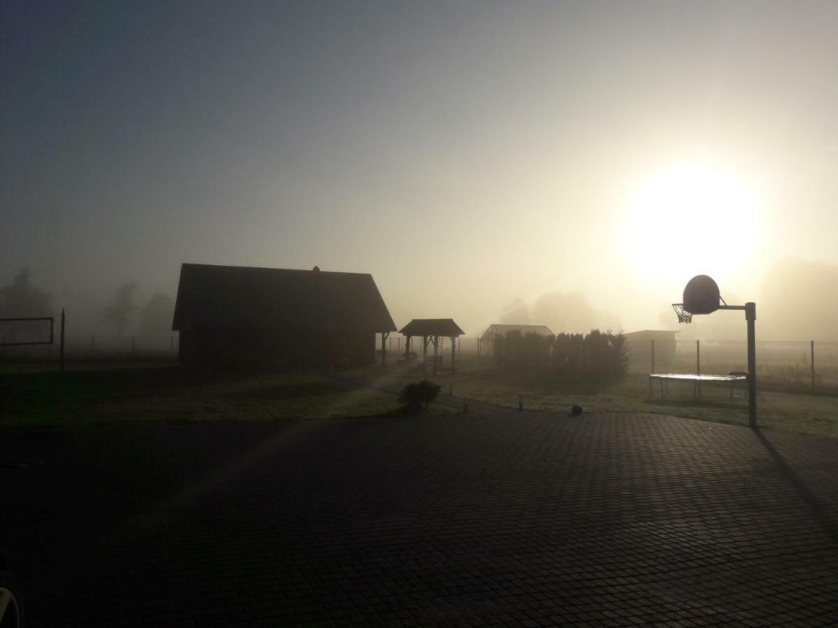 Gatini Vila Ventspils Exterior foto
